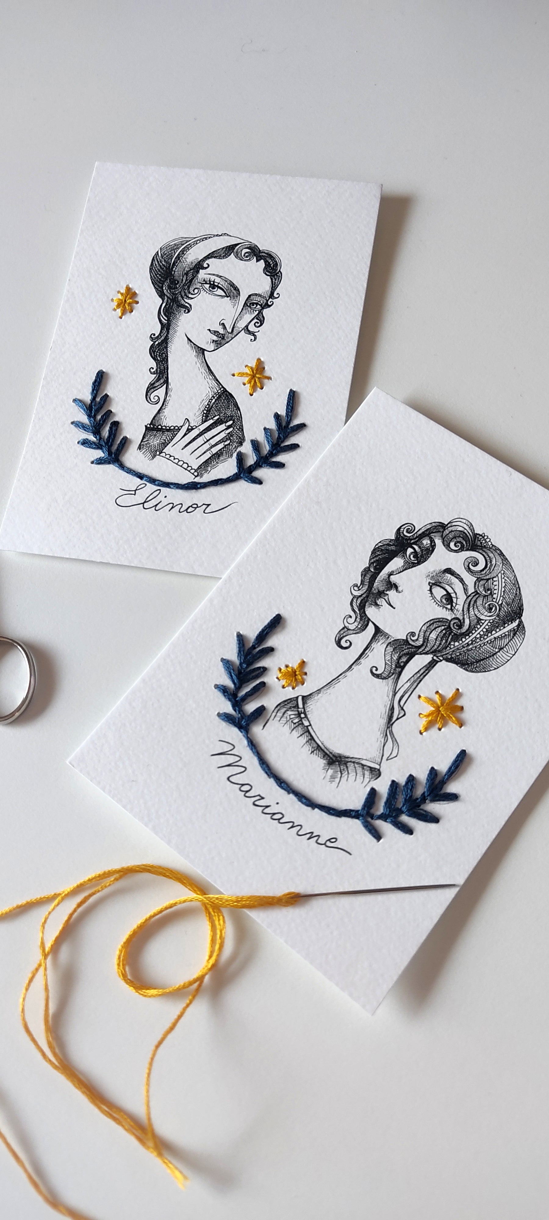 Kit per ricamare su carta Marianne ed Elinore di Ragione e sentimento (2 cartoline)